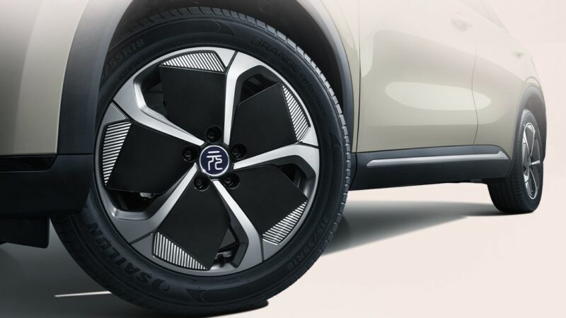 BYD Yuan Plus front three-quarter