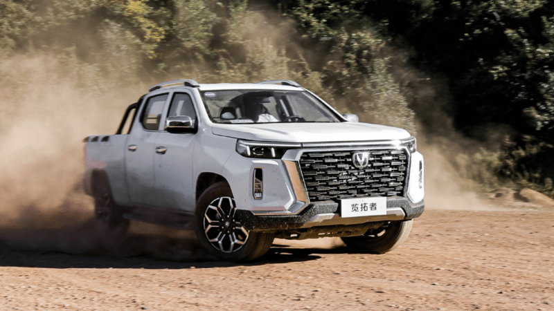 Changan F70 Hunter front angle