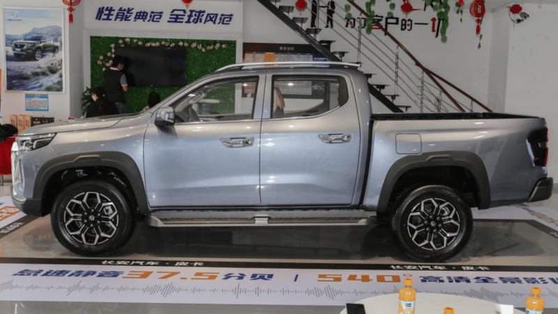 Changan F70 Hunter side profile