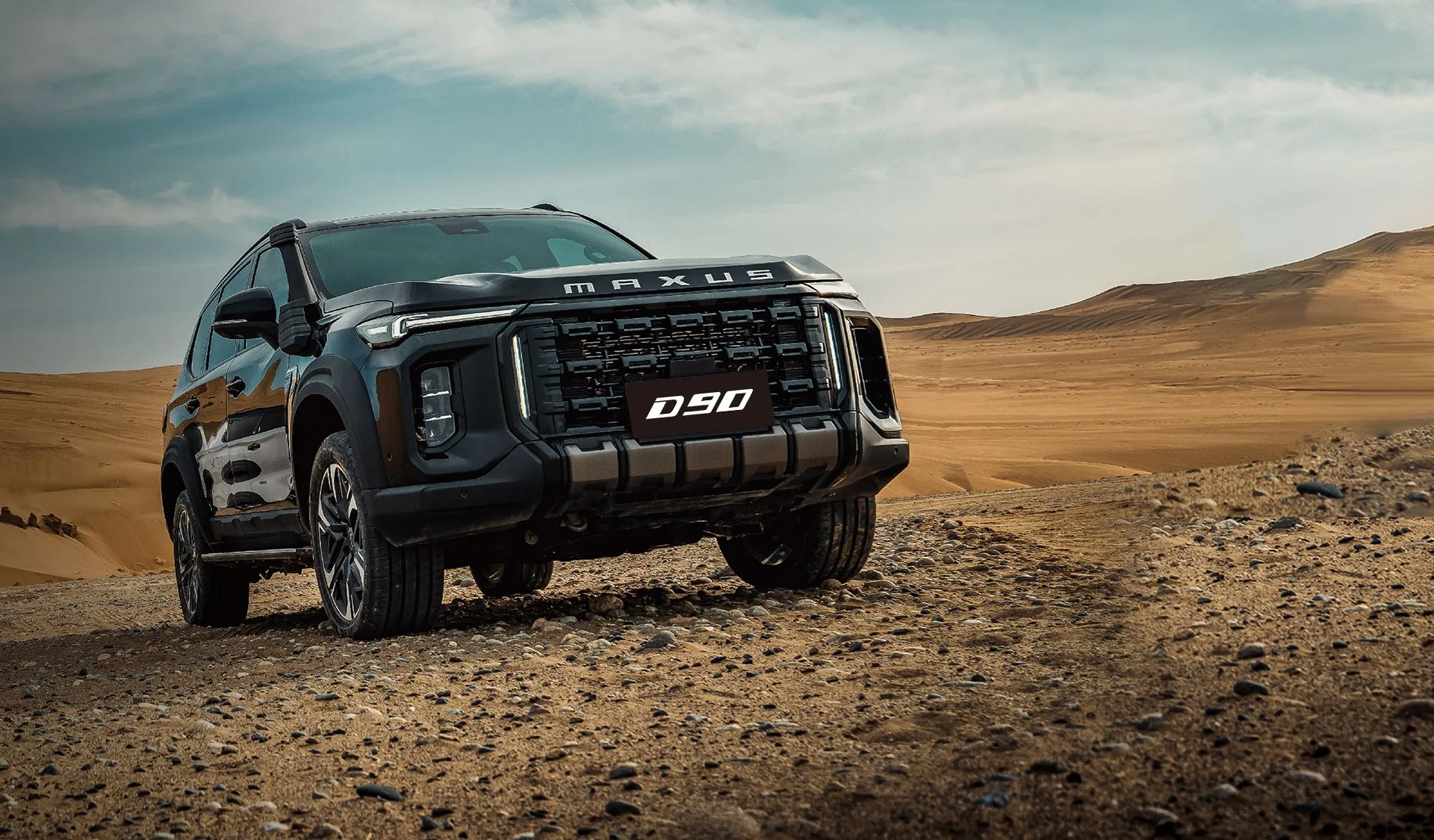 D90 front three-quarter black desert