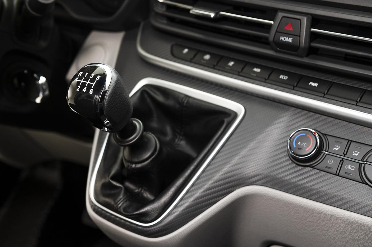 Deliver 9 gear shifter