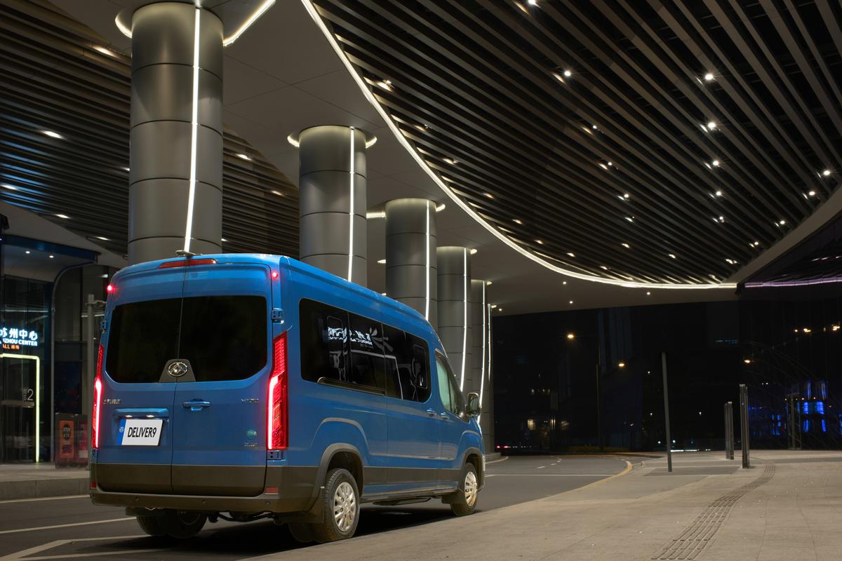 Deliver 9 rear three-quarter blue night