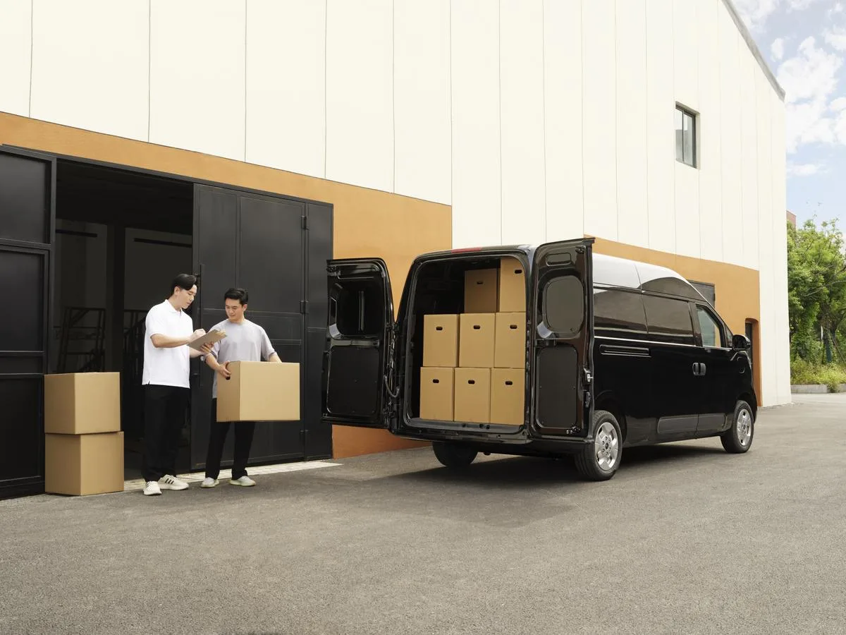 eDeliver 5 rear cargo loading
