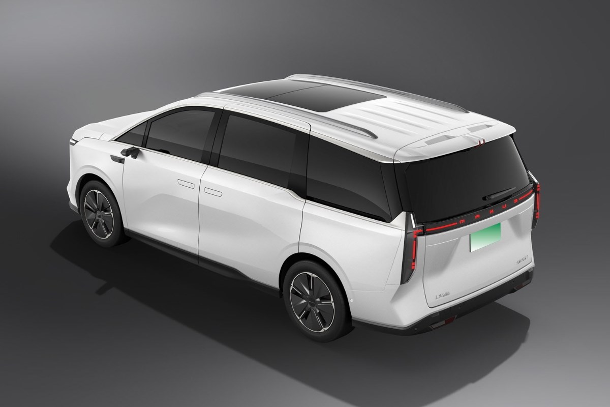 MIFA 7 rear three-quarter studio