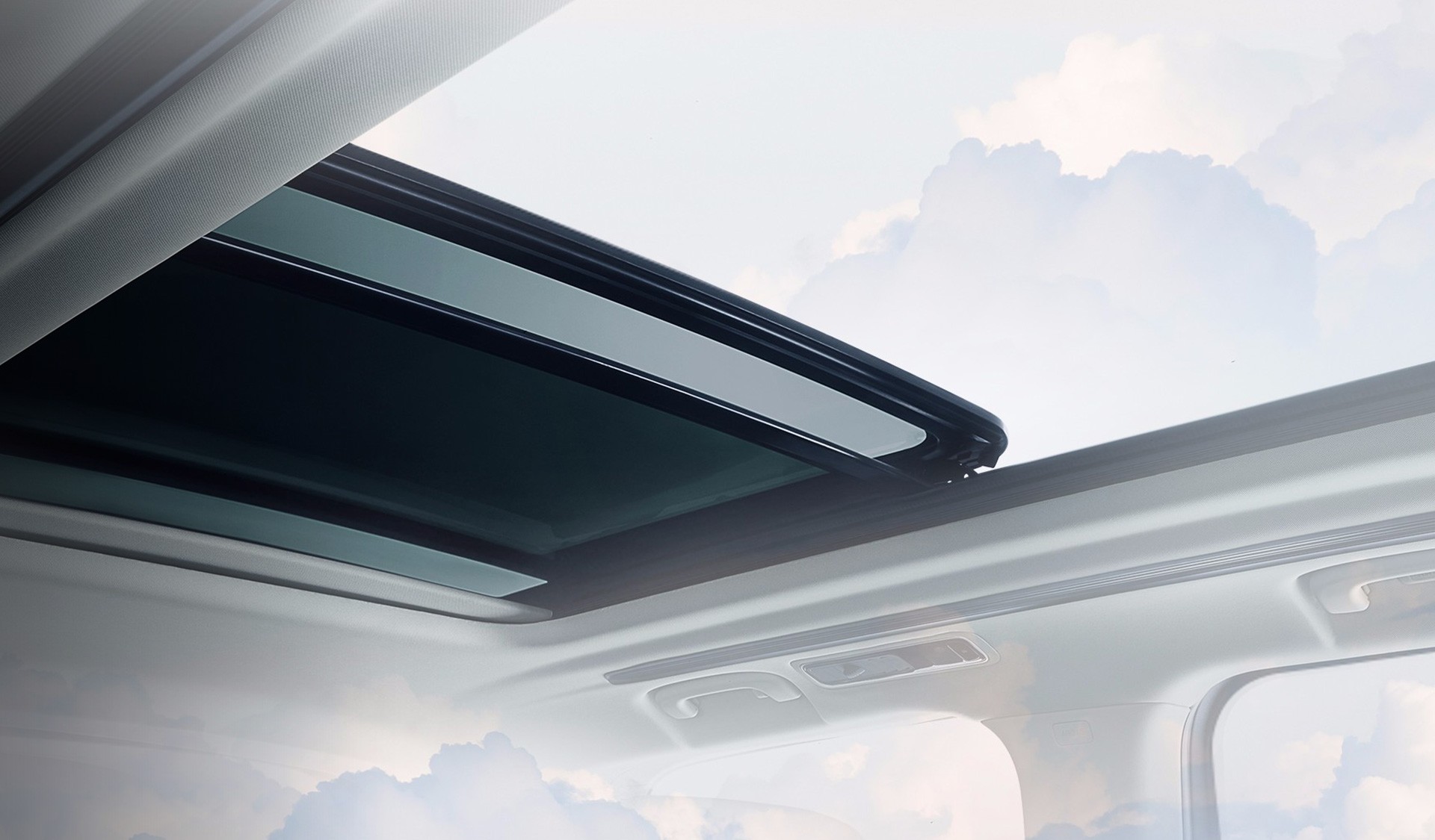 MIFA 9 panoramic sunroof