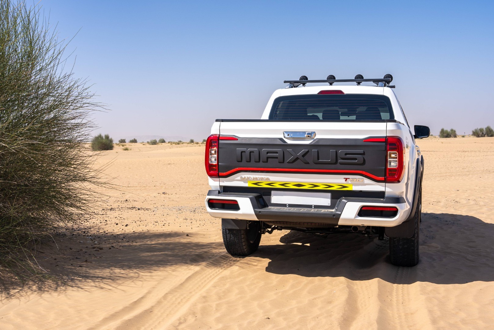 T90 rear view desert