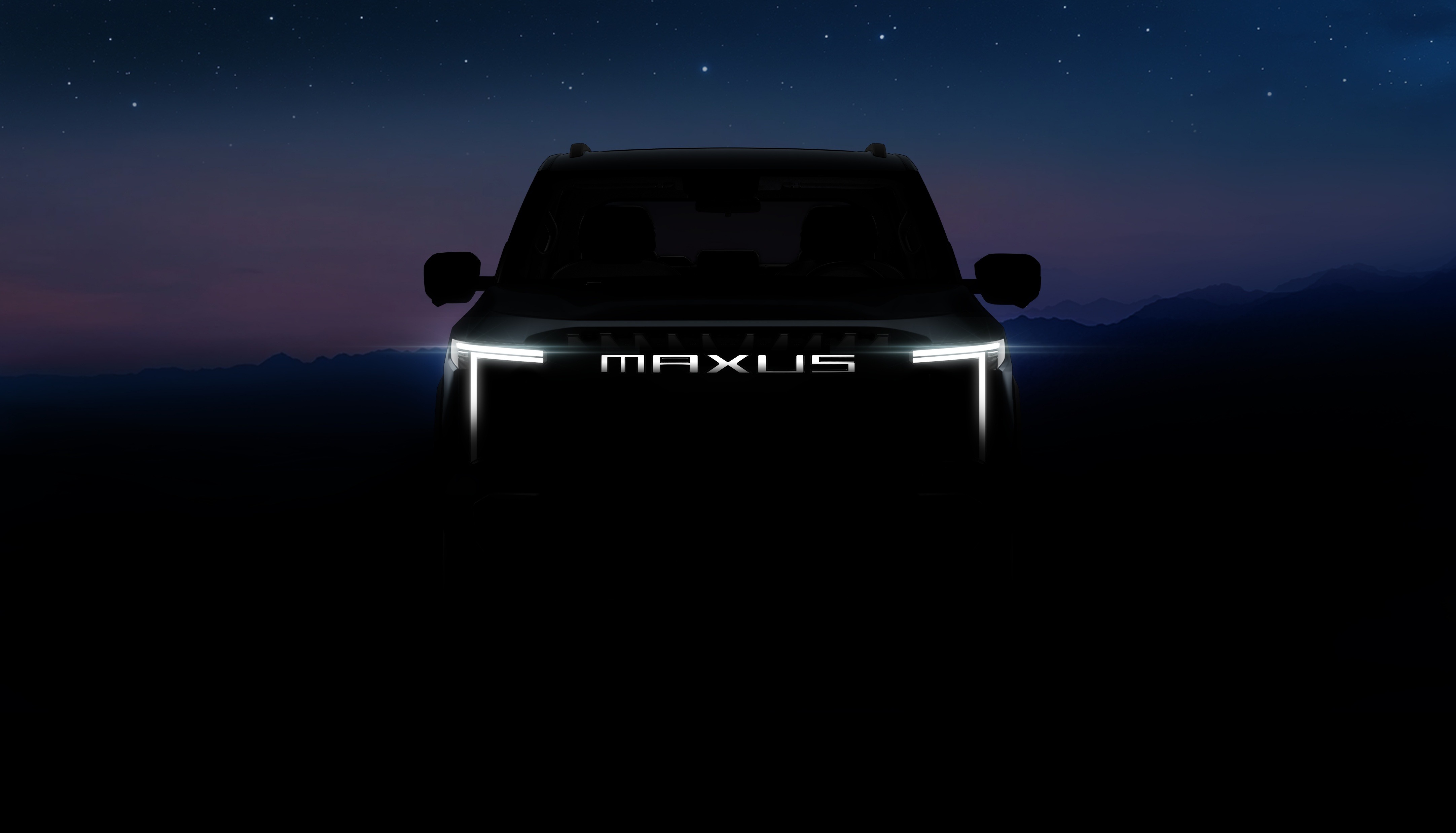 MAXUS Terron 9 night silhouette with LED signature lighting