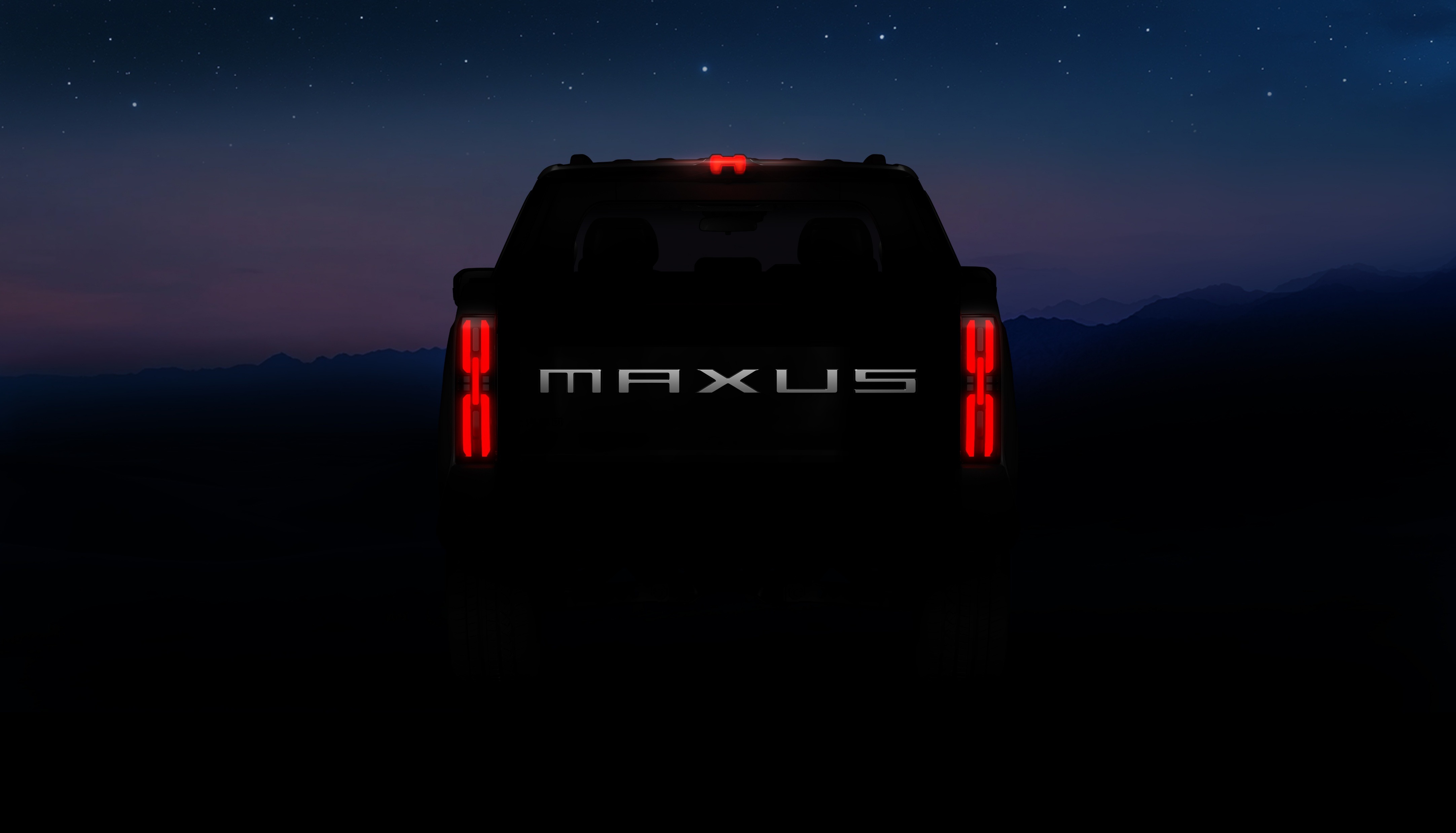 Terron 9 night silhouette rear